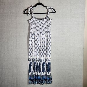 Lildy Smocked Bodice Chic White and Blue Paisley Maxi Dress L-XL Stretchy